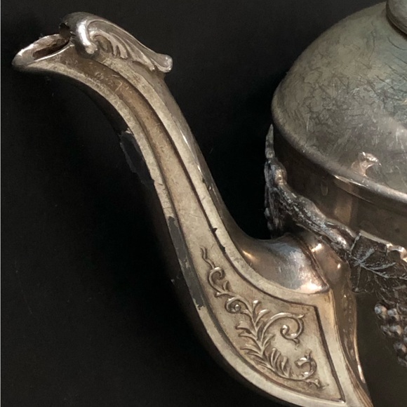 VINTAGE OLD ENGLISH REPRODUCTION SILVER-PLATED TEAPOT 1950’s - Picture 13 of 16